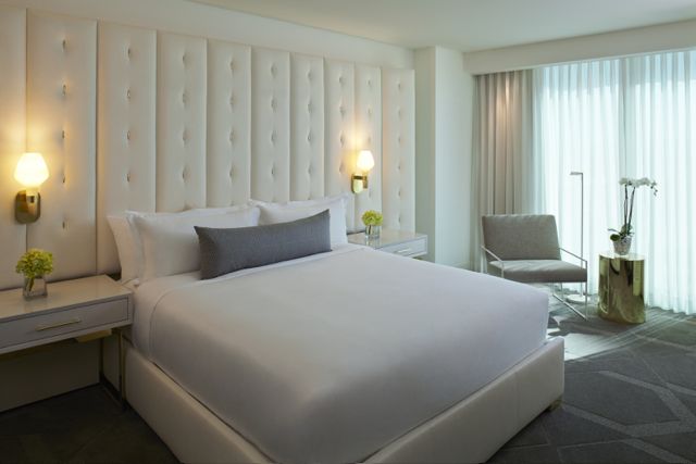 Delano Las Vegas - King Suite Bedroom