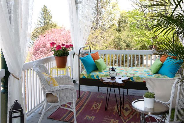 Porch Bed Detail